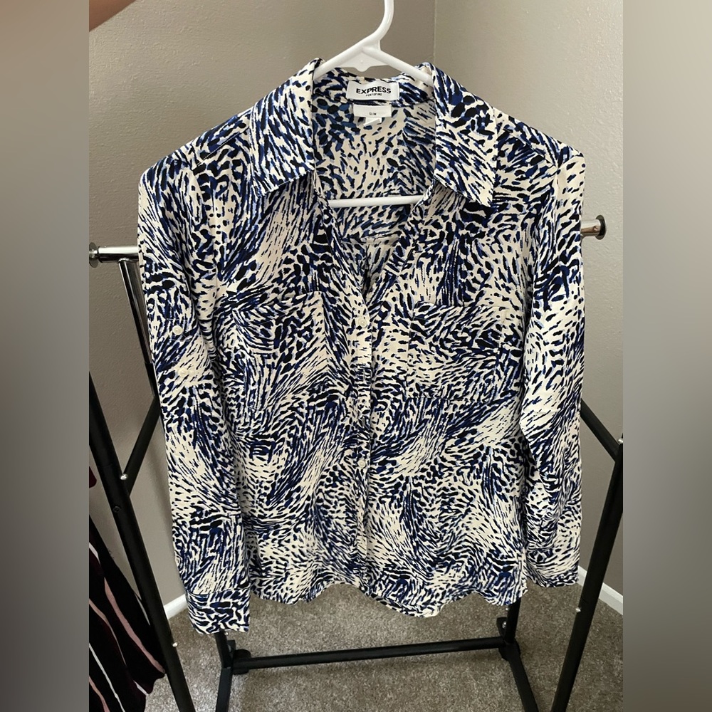 Express Animal Print Two Pocket Slim Portofino Shirt
